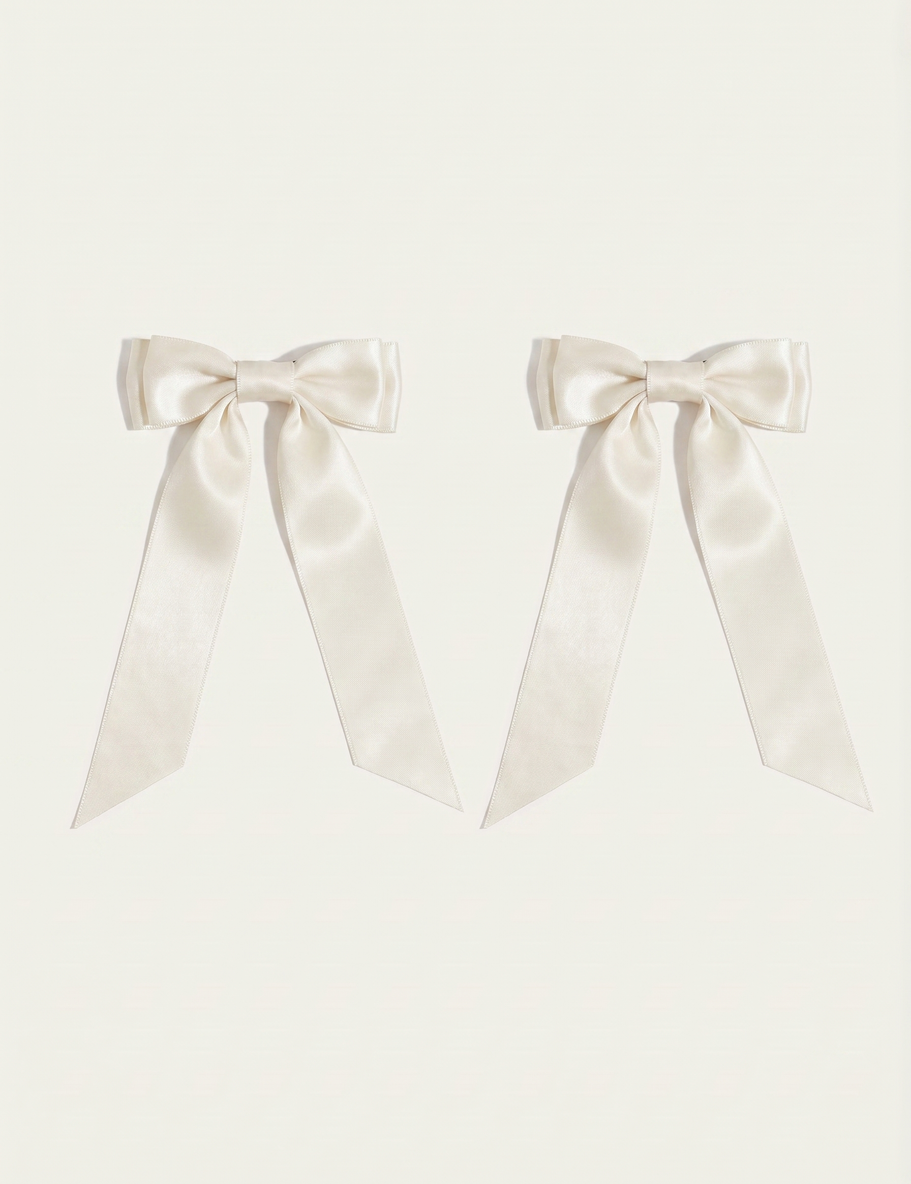 PetiteBowClip-Pearl_Front.png