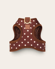Arnés para perro FURRY MUSE Step & Go color cacao con lunares blancos, malla transpirable y anilla en D dorada.