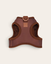 Arnés para perro FURRY MUSE Step & Go en color marrón cocoa, hecho de licra resistente al agua y malla transpirable.