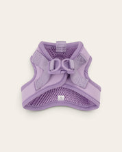 Arnés para perro FURRY MUSE Step & Go en color lila, fabricado en lycra resistente al agua y malla transpirable.