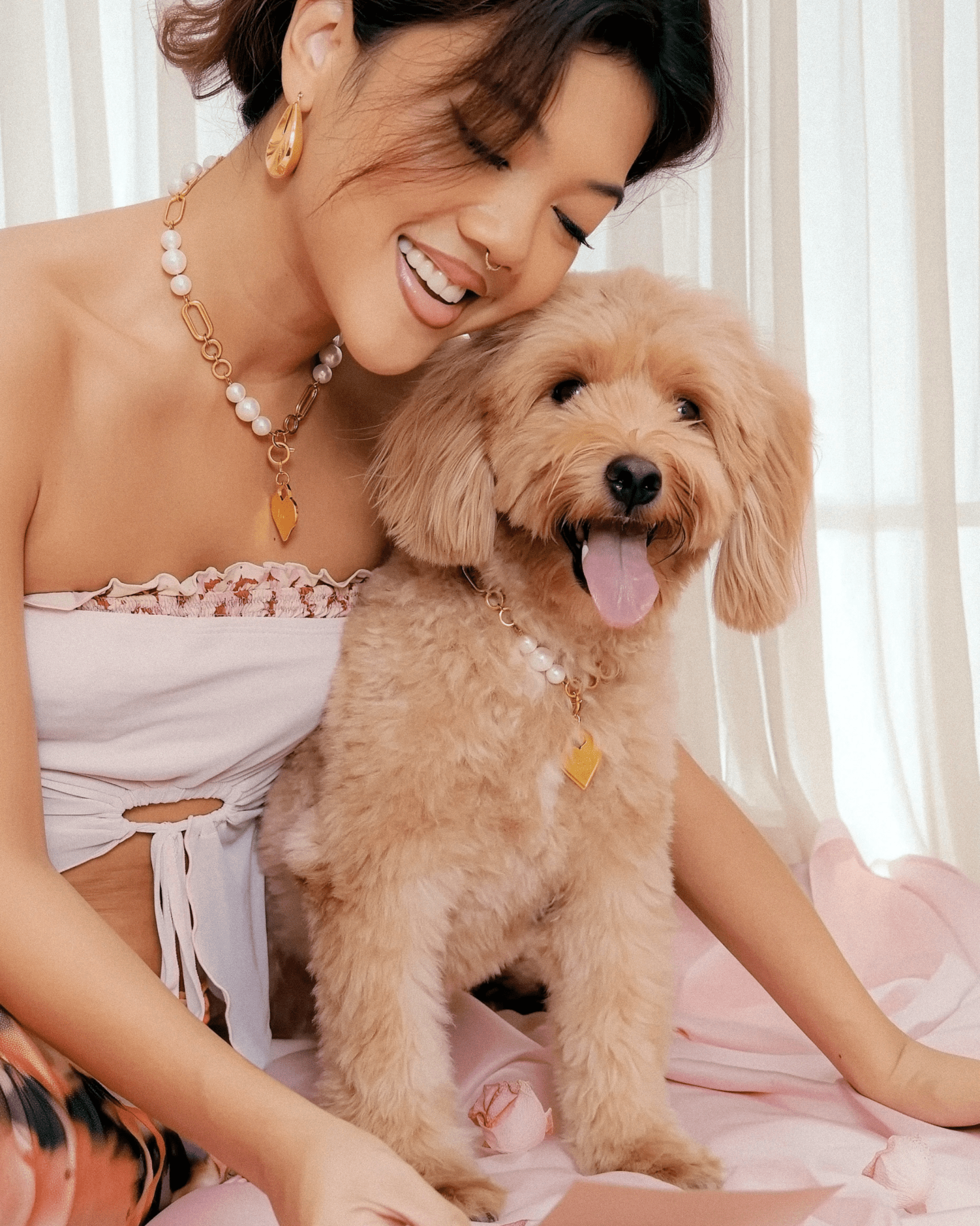 Furry Muse Pet Jewelry | The Zoe Pearl and Gold Pet Necklace Furry Muse Pet Jewelry | The Zoe Pearl and Gold Pet Necklace